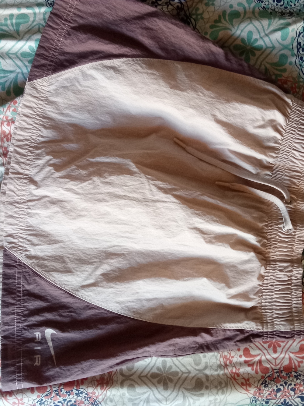 Nike Two-Tone Athletic Shorts in Light Pink and Mauve